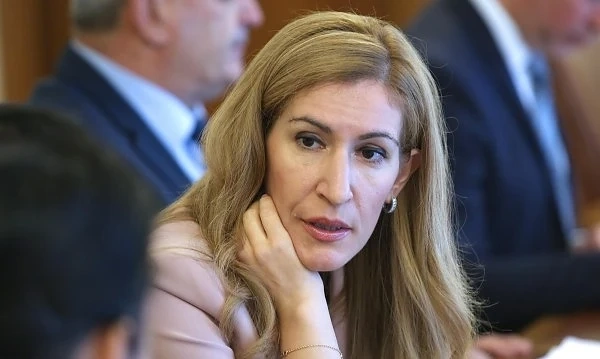 Застрахователят на \"Астрал холидейз\" ще плати спешно на всички, които пътуват тези дни