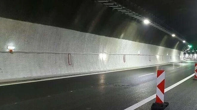  Ограничено е движението в тунел „Траянови врата“ на „Тракия“