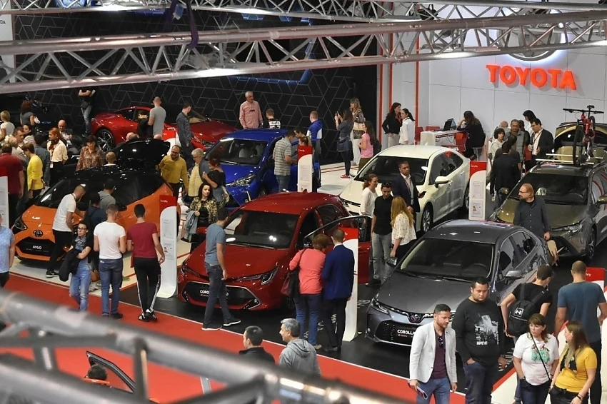 Близо 20 000 души посетиха \"Автосалон София 2019\" само за първите 2 дни
