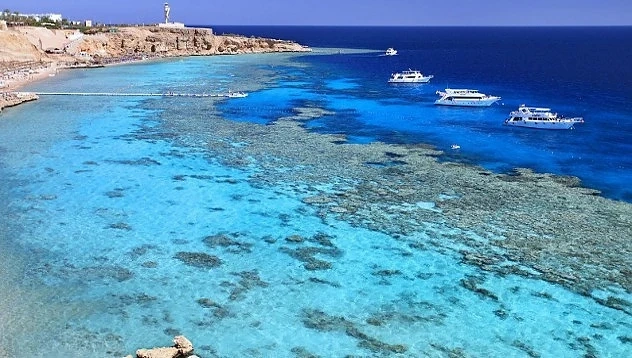 TUI потвърди, че отново ще предлага почивки за Шарм ел Шейх след отмяна на забраната за полети дотам