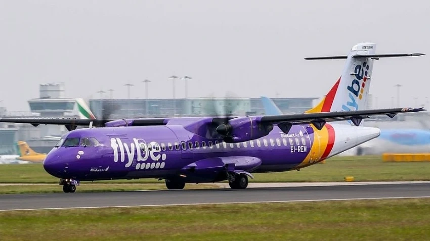 Великобритания спасява Flybe