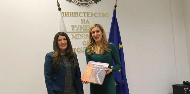 Министър Ангелкова проведе работна среща с посланика на САЩ в България Н.Пр. Херо Мустафа