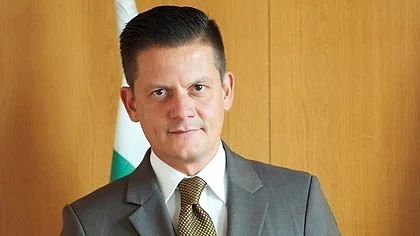 КЗП: Туристите могат да получат обратно парите си при потвърдени форсмажорни обстоятелства поради коронавирус