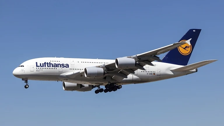 Lufthansa обмисля спирането на целия А380 флот