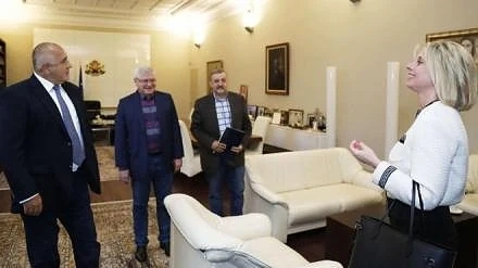 Падат ограниченията за организиране на конференции