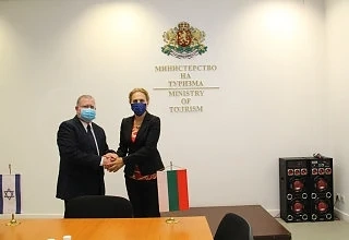 Министър Николова проведе работна среща с посланика на Държавата Израел