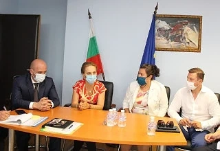 Марияна Николова се срещна с представителите на туристическия бизнес от Банско