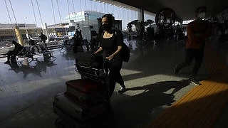 Италия удължи мярката за 14-дневна карантина за идващи от България 