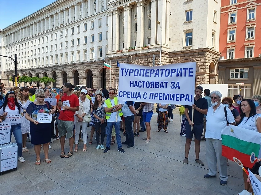 БАТА и АБТТА нямат решение за подкрепа на протеста на туроператорите във вторник