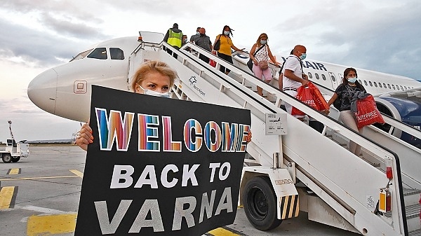  Летище Варна посрещна първия полет от Израел със 166 туристи 