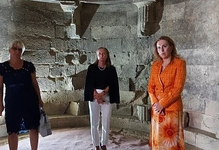 Министърът на туризма Марияна Николова посети забележителности край село Старосел