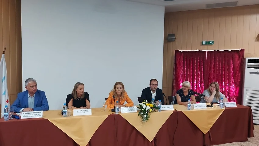 Над 61 хил. туристи пренощували в Хисаря тази година