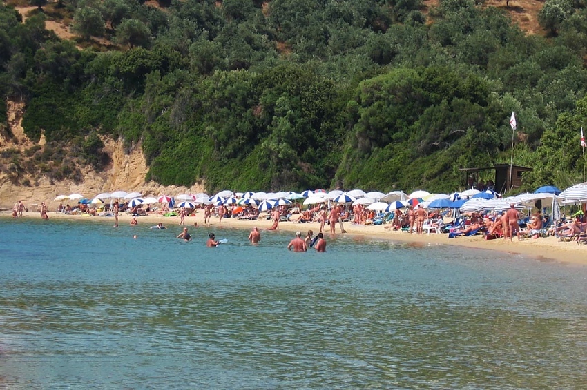 Гръцкият Little Banana е най-добрият плаж за нудисти