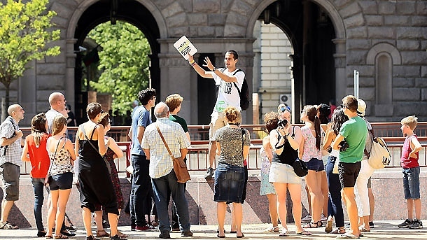 Спадът на туристите в София е над 90%