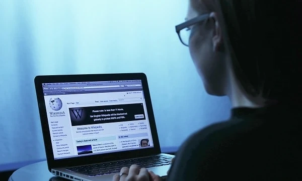 Изследователи: \"Уикипедия\" помага на туризма с наличната си информация 