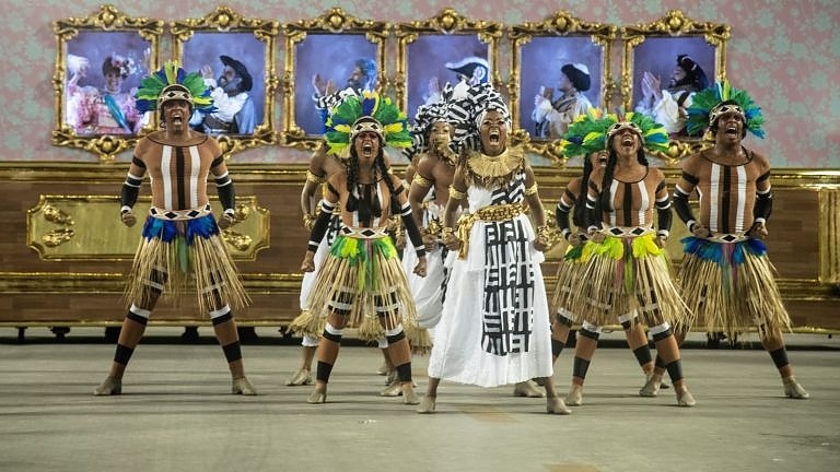 Карнавалът в Рио де Жанейро се отлага