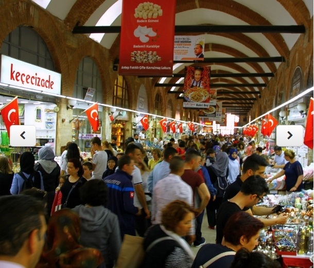 Одринският централен пазар прелива от българи в петъчните дни