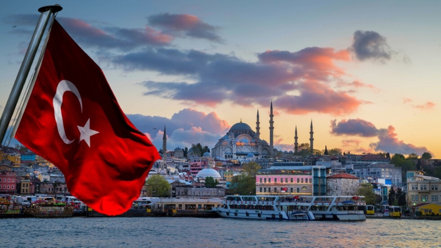 Турция е приела най-много туристи през лятото