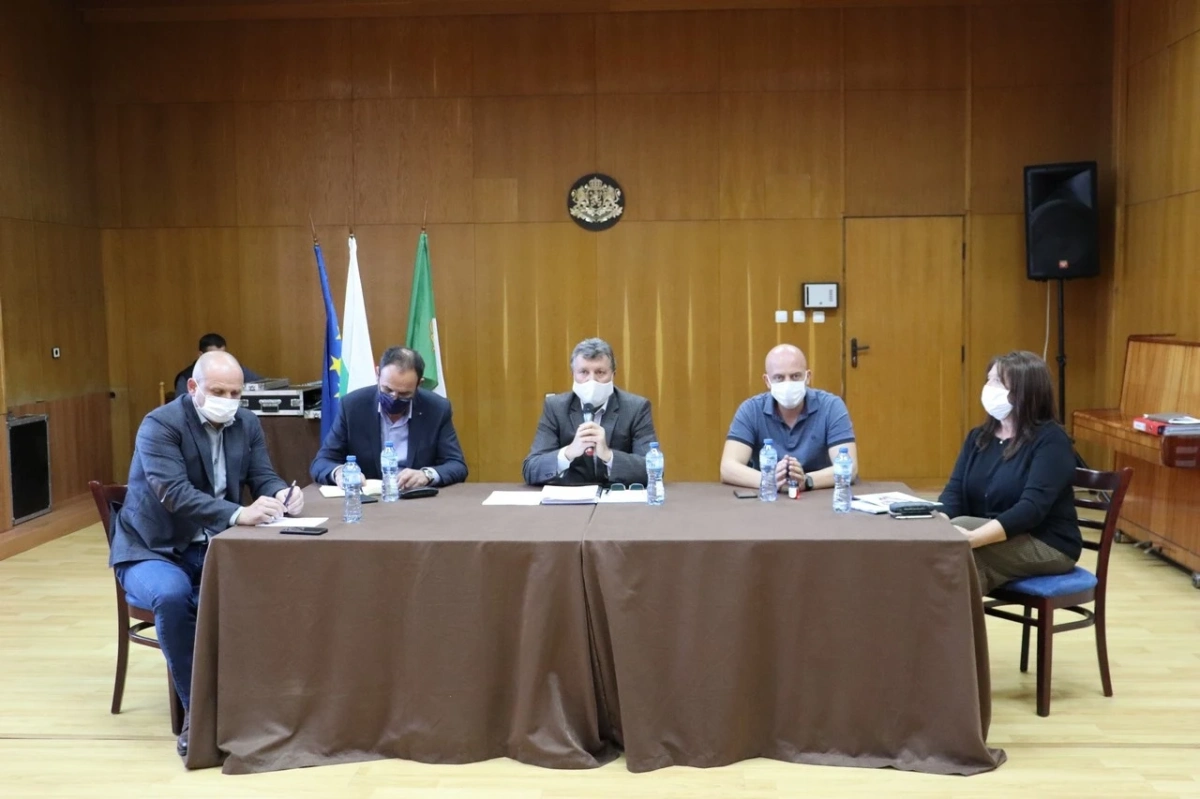 Банско се подготвя за зимния туристически сезон