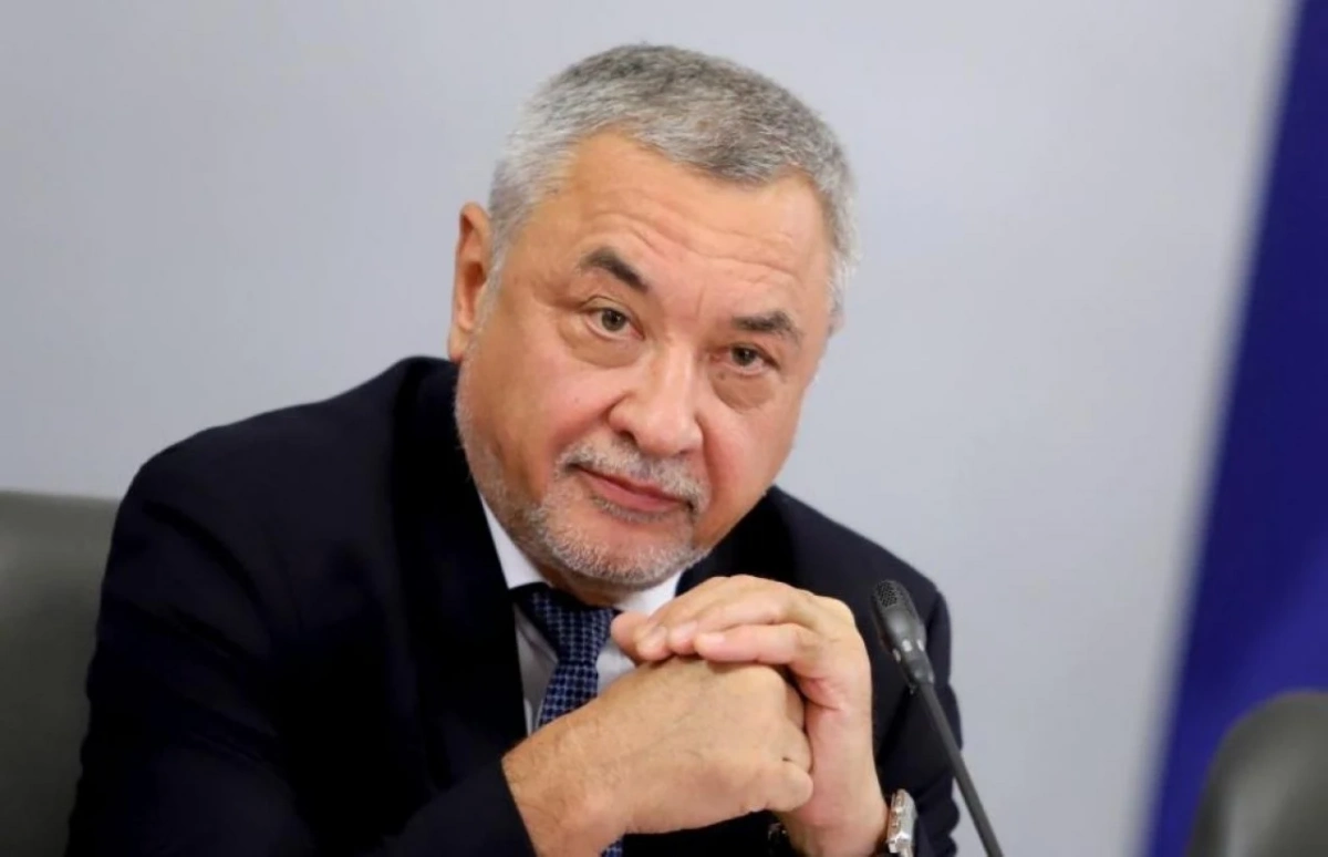  Валери Симеонов: Трябва пълно затваряне на страната