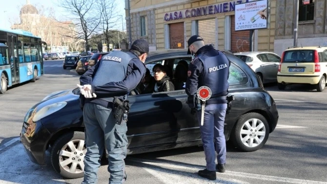 В Италия въвеждат полицейски час