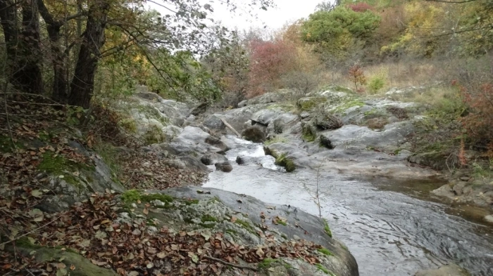 Водопад Бела вода и местността Гардата привличат туристи