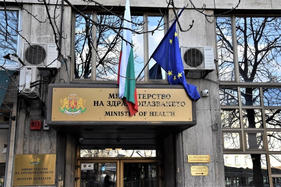 Министерство на здравеопазването: Екскурзиите са забранени в България, за чужбина не са