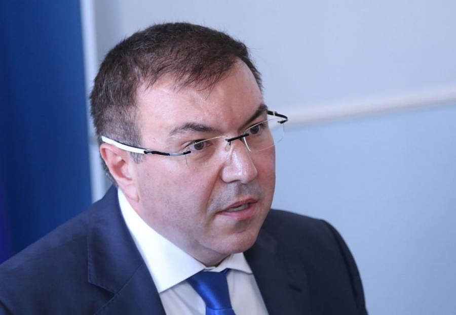 Здравният министър пусна заповед за влизащите в България 