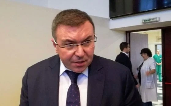 Забранява се влизането на британци в България
