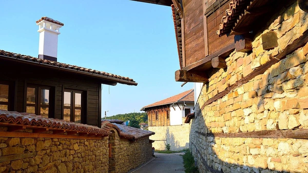 Хванаха празнуващи в заведение в Арбанаси