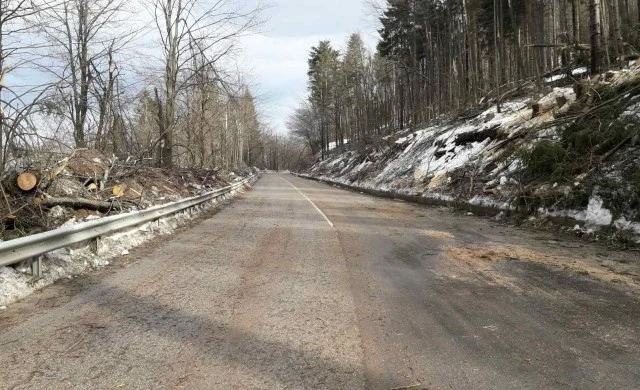 Проходът Петрохан е отворен за движениe