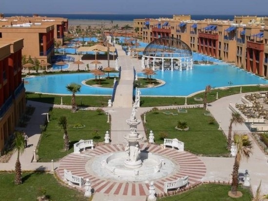 Хотелите в Египет ще работят на половин капацитет през цялата 2021 година