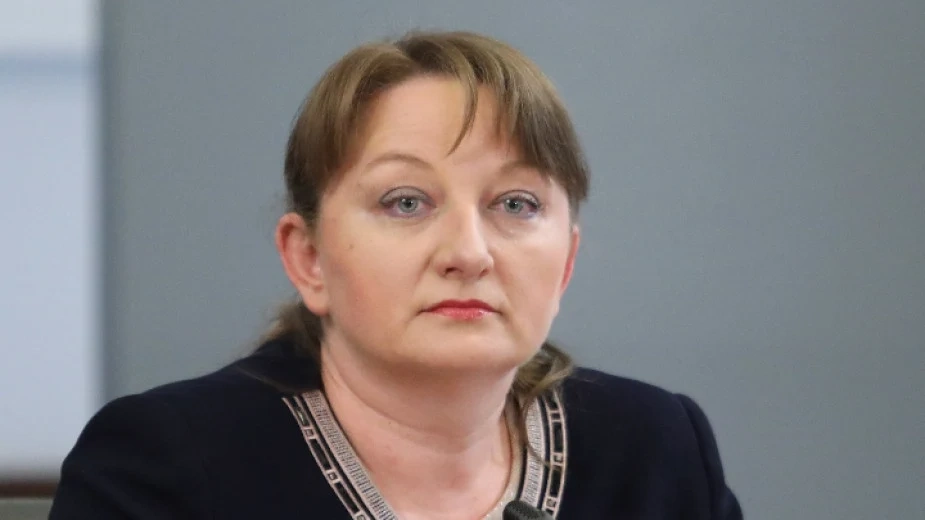 Деница Сачева: Разширяваме обхвата на мярката 80/20 заради COVID кризата