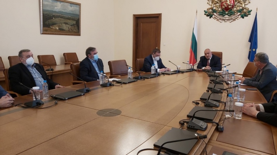 Борисов поиска критерии за влизането на туристите в България