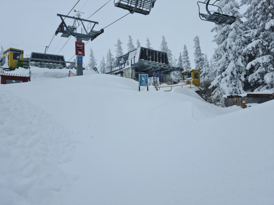 Витоша ски отваря пистите с над 1 метър нов сняг