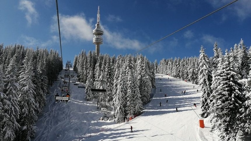 Българите не компенсираха чуждите туристи в зимните курорти