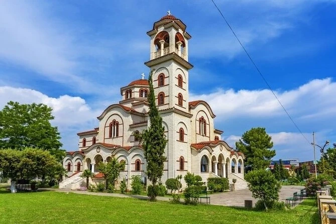 Оданс травел предлага почивка на море в Албания за Великден