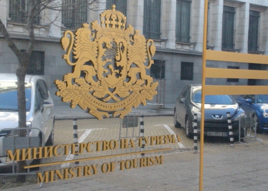 Министерството на туризма изплати още 3,139 млн. лв. на туроператорите