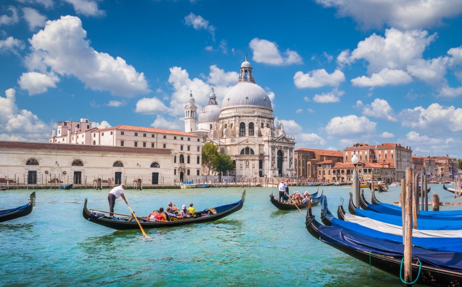 След години усилия: Венеция забрани круизните кораби