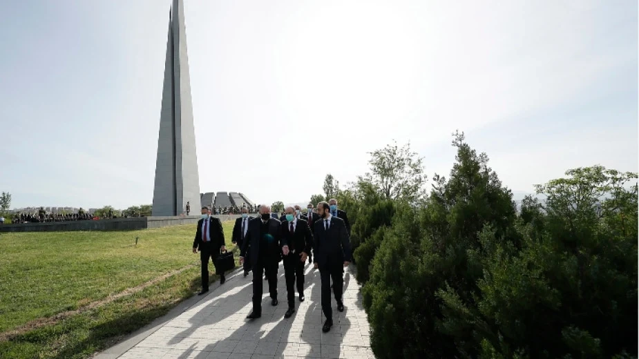 Арменците почетоха жертвите на масовото изтребление в Османската империя