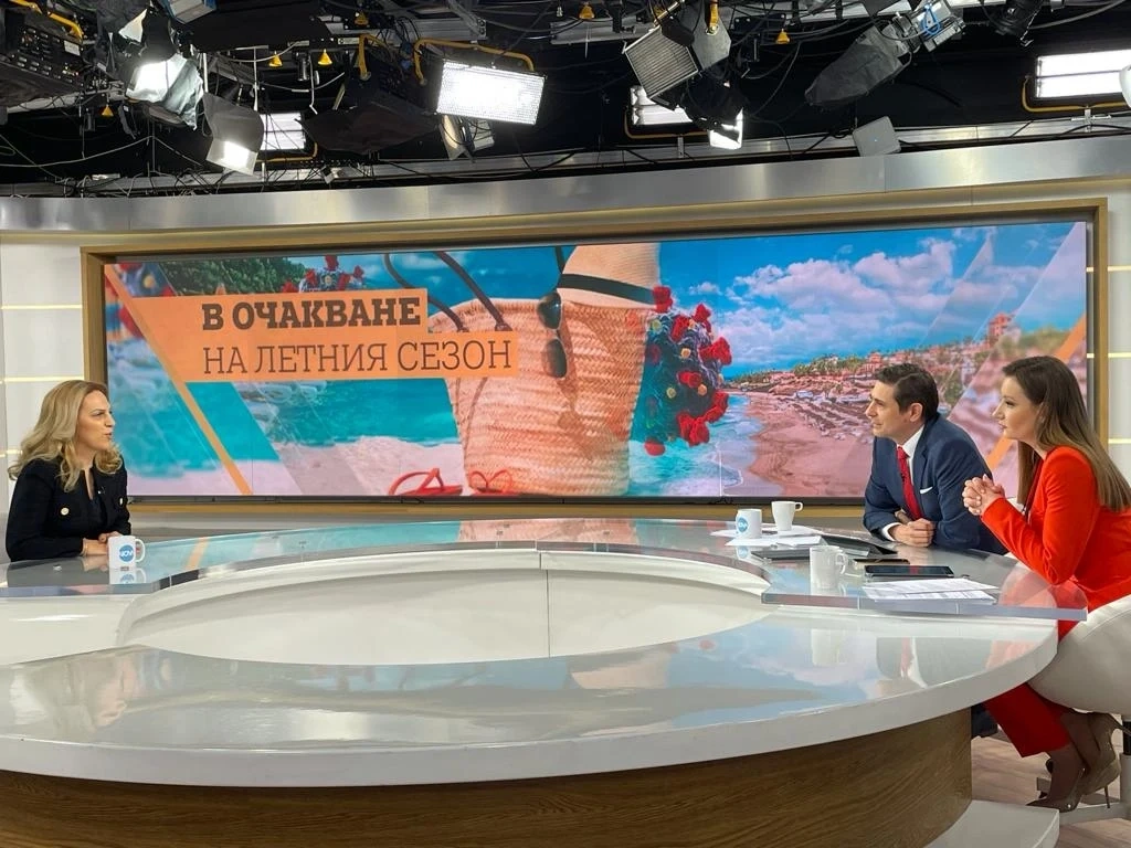 Марияна Николова очаква 8,8 млн. чужди туристи