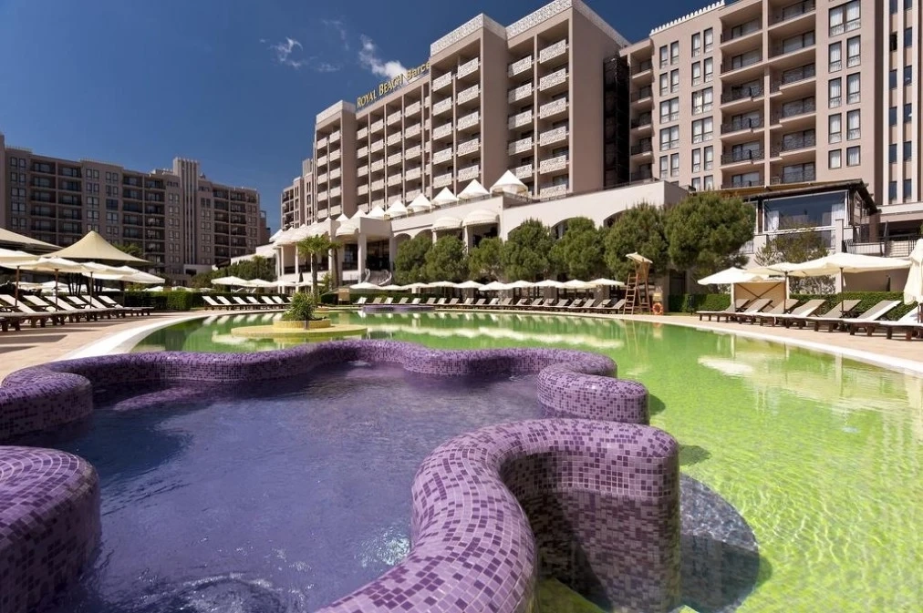 Петзвездна ваканция със световно намаление в Barceló Royal Beach на Слънчев Бряг