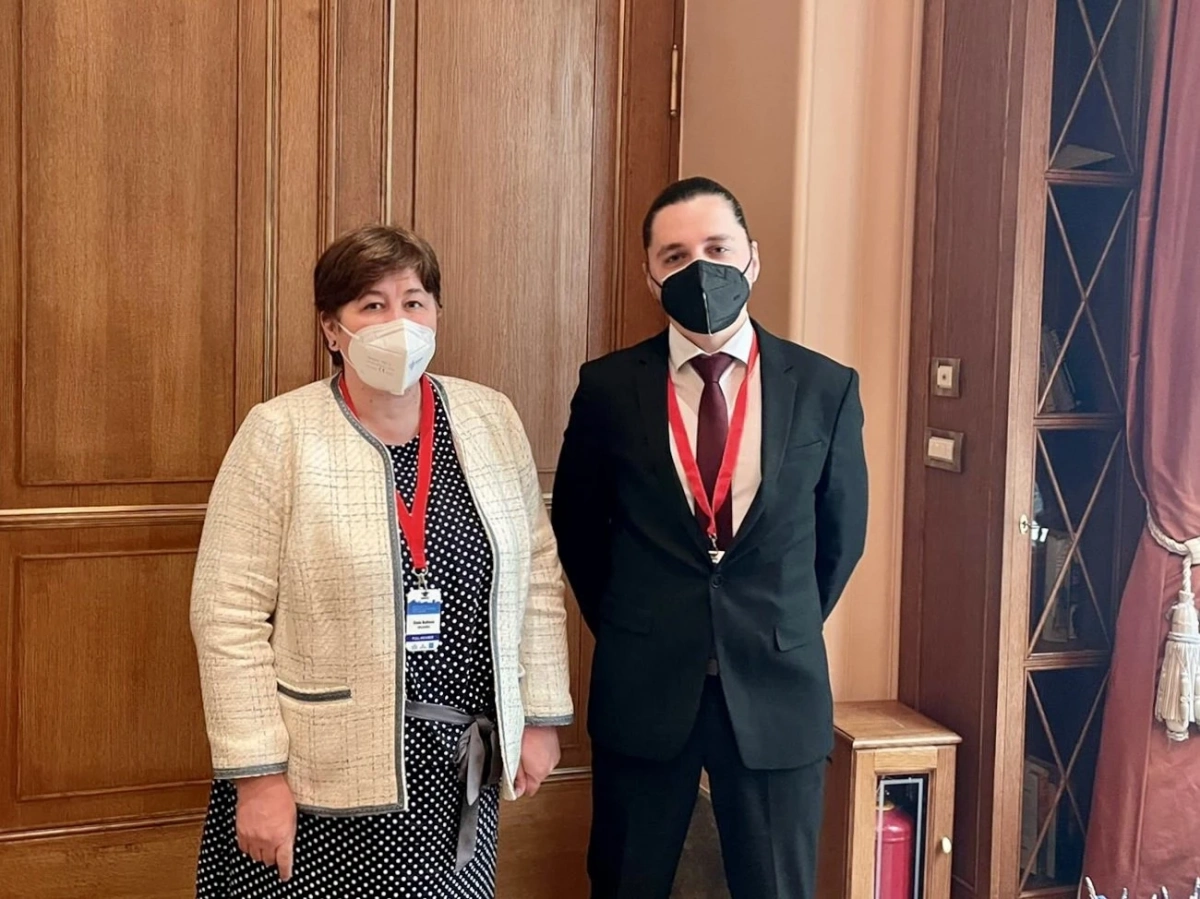 Министър Балтова постави проблема с преминаването през Румъния