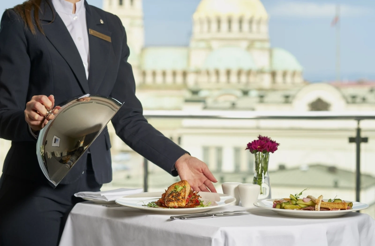 InterContinental Sofia обяви отстъпки от 20% за настаняване през лятото