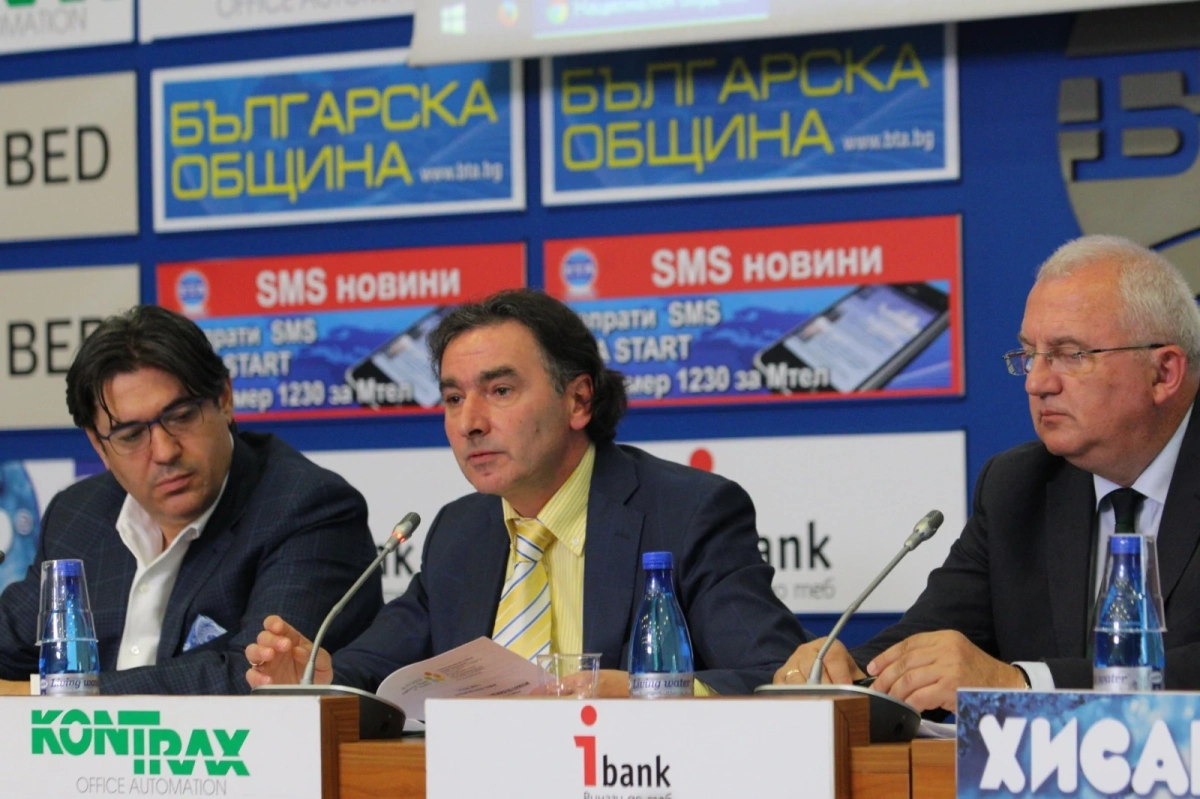 Бордът по туризъм иска спешна намеса от парламента за ваксинацията и плана за възстановяване