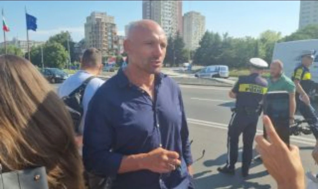 Протест на заведенията затваря ключови булеварди в Бургас