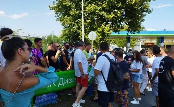 Втори ден протести на заведенията