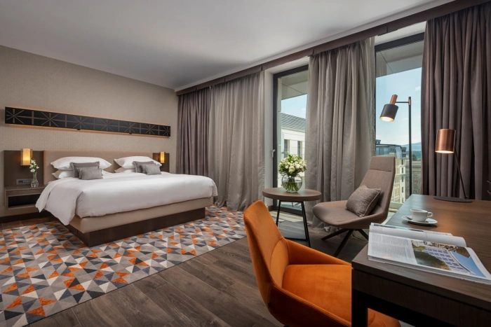 Хотел Hyatt Regency Sofia отбеляза 1 година 