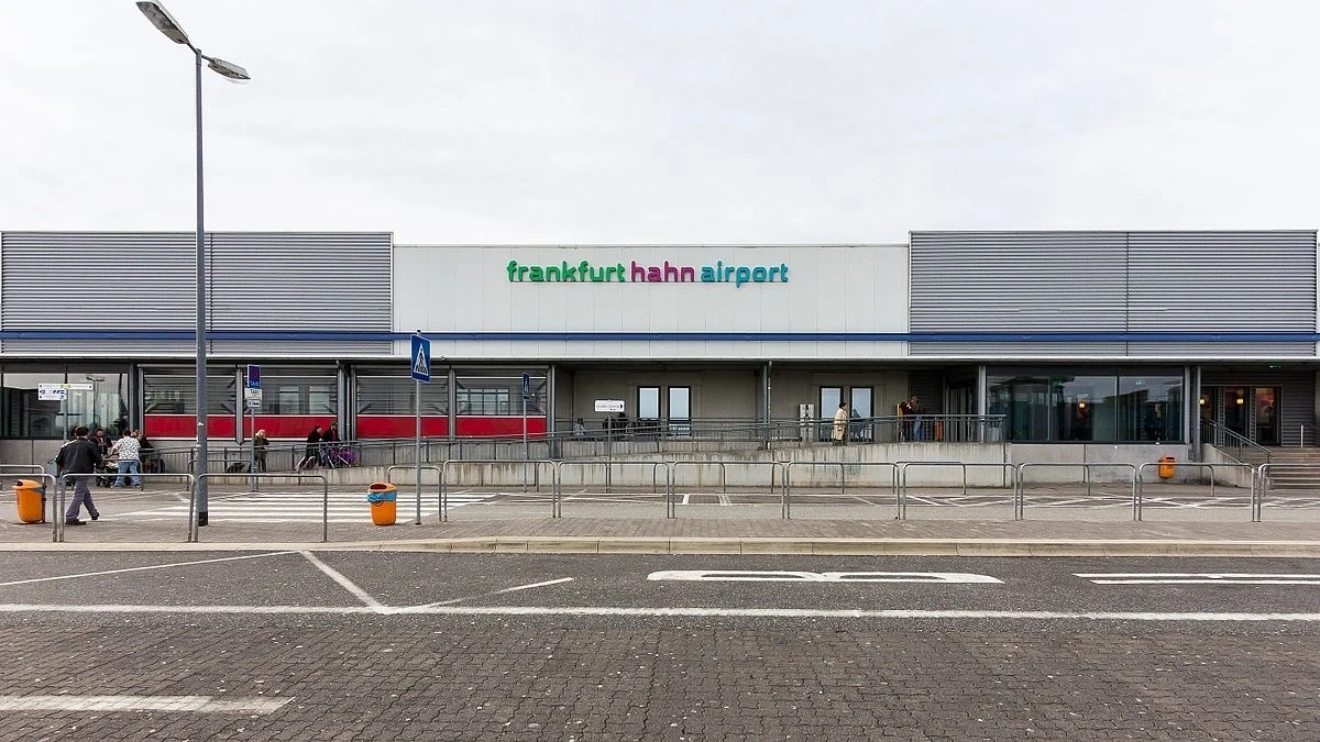 Германското летище за нискотарифни полети Frankfurt Hahn фалира