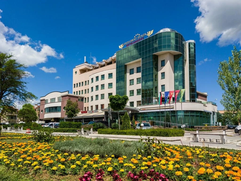 Diplomat Plaza Hotel&Resort е най-добрият четиризвезден арт и уелнес хотел за 2021 г.